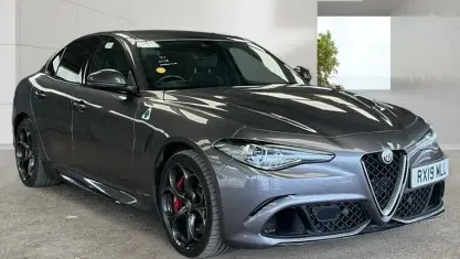 Używany Alfa Romeo Giulia Quadrifoglio 510 KM (375 kW) 2019 Szary Sedan/Limuzyna