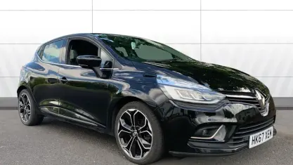 Used Renault Clio Signature 90 HP (66 kW) 2018 Black Hatchback