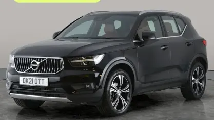 Begagnad Volvo XC40 Inscription 163 HK (119 kW) 2021 Svart SUV