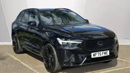 Begagnad Volvo XC60 Plus 250 HK (183 kW) 2025 Svart SUV