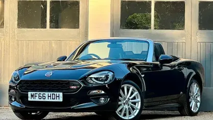 Used Fiat 124 Spider Lusso Plus 140 HP (102 kW) 2017 Cabriolet