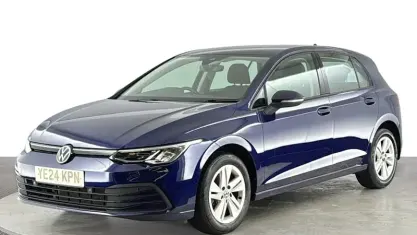 Used VW Golf VIII Life 150 HP (110 kW) 2023 Blue Hatchback