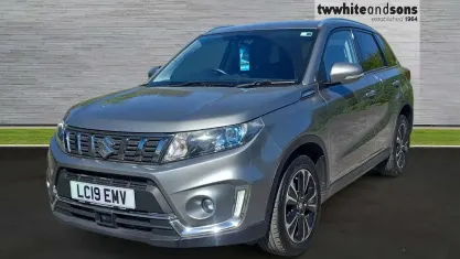 Begagnad Suzuki Vitara SZ5 140 HK (102 kW) 2019 Grå SUV