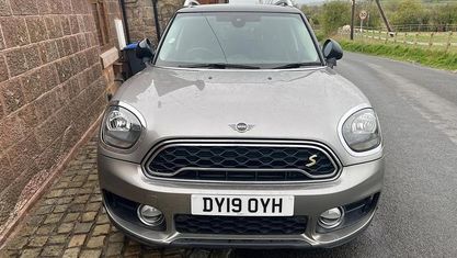 Usado Mini Cooper S Comfort 224 CV (164 kW) 2019 Plateado Utilitario