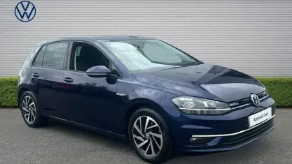 Used VW Golf VII Match 131 HP (96 kW) 2019 Blue Hatchback