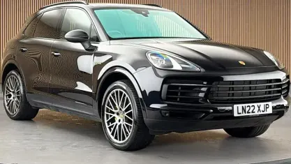 Used Porsche Cayenne Platinum Edition 462 HP (339 kW) 2022 Black SUV