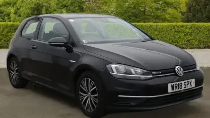 Używany VW Golf VII SE 131 KM (96 kW) 2018 Hatchback