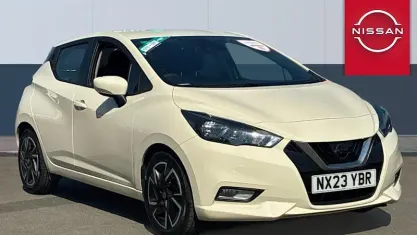 Used Nissan Micra Acenta 92 HP (67 kW) 2023 White Hatchback