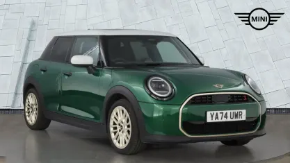 Used Mini Cooper Exclusive 150 kW (204 HP) 2025 British racing green iv Hatchback