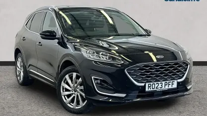 Begagnad Ford Kuga Vignale 225 HK (165 kW) 2023 Svart SUV