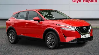 Used Nissan Qashqai Acenta Premium 158 HP (116 kW) 2023 Red SUV