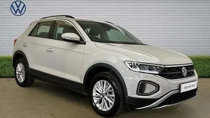Used VW T-Roc Life 110 HP (80 kW) 2024 SUV
