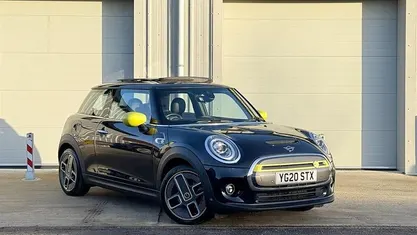 Used 2020 Mini Cooper Level 3 Hatchback | £12,550 (Fair price)