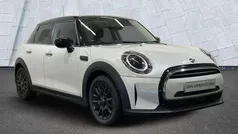 Used 2022 Mini Cooper Classic Hatchback | £18,200 (Fair price)