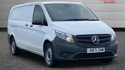 Used Mercedes Vito Progressive 163 HP (119 kW) 2023 Van