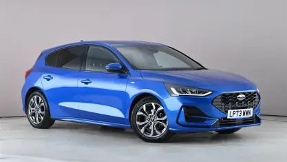 Usado Ford Focus ST-Line 125 HP (91 kW) 2023 Azul Citadino