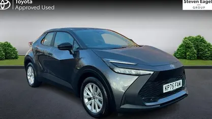 Used 2025 Toyota C-HR SUV | £25,690 (Fair price)