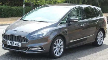 Used Ford S-MAX Vignale 179 HP (131 kW) 2018 MPV