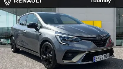 Used Renault Clio Engineered 145 HP (106 kW) 2023 Grey  Hatchback