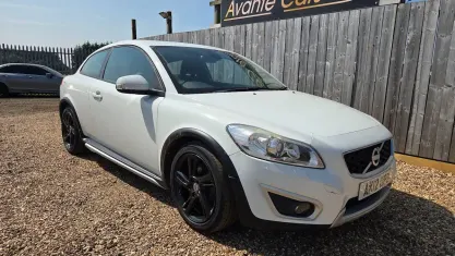 Used Volvo C30 SE 115 HP (84 kW) 2012 White Hatchback