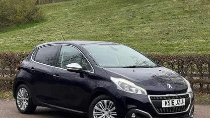 Used Peugeot 208 Allure 82 HP (60 kW) 2018 Hatchback