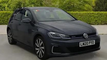 Second-hand VW Golf VII Advance 204 CP (150 kW) 2020 Albastru Hatchback