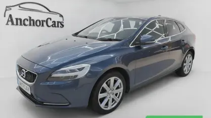 Used Volvo V40 Inscription 150 HP (110 kW) 2019 Hatchback