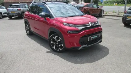 Used Citroën C3 Aircross PureTech 110 HP (80 kW) 2023 Red SUV
