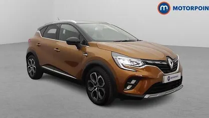 Used Renault Captur Version S 143 HP (105 kW) 2021 Orange/black SUV