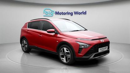 Usado Hyundai Bayon Premium 101 CV (74 kW) 2023 Rojo SUV