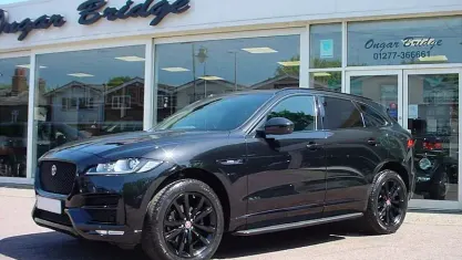 Used Jaguar F-Pace Chequered Flag 180 HP (132 kW) 2020 Black SUV