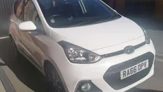 Used 2016 Hyundai i10 Premium Hatchback | £7,480 (Fair price)