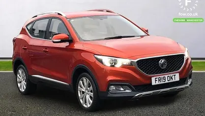 Used MG ZS Excite 111 HP (81 kW) 2019 Orange Hatchback