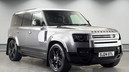 Used Land Rover Defender HSE Dynamic 300 HP (220 kW) 2023 Eiger grey SUV