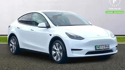 White Used 2023 Tesla Model Y RWD SUV | £21,499 (Fair price)