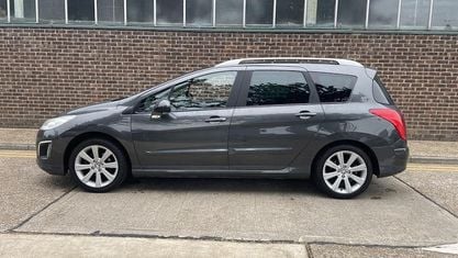 Używany Peugeot 308 Active 114 KM (83 kW) 2014 Kombi