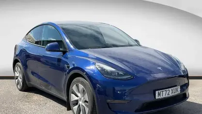 Used Tesla Model Y Long Range AWD 286 kW (389 HP) 2025 SUV