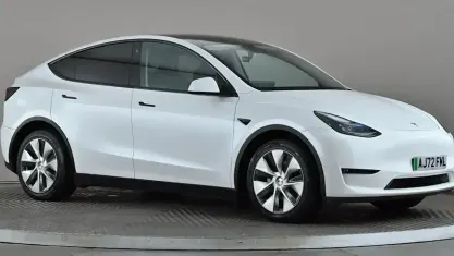 Used Tesla Model Y Long Range AWD 286 kW (389 HP) 2025 SUV