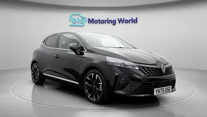 Used 2025 Renault Clio V Techno Hatchback | £19,200 (Fair price)