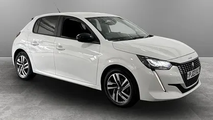 Used Peugeot 208 Active+ 75 HP (55 kW) 2023 Hatchback
