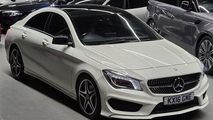 Usado Mercedes CLA220 AMG line 177 HP (130 kW) 2016 Branco Sedan