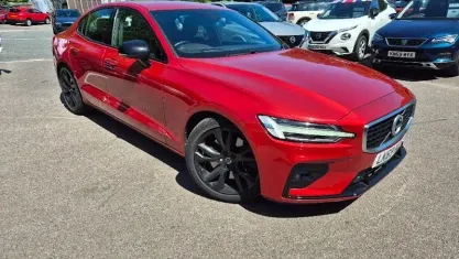 Used Volvo S60 R-Design 250 HP (183 kW) 2019 Sedan