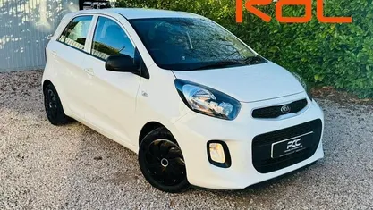 White Used 2016 Kia Picanto Air Hatchback | £5,950 (Fair price)