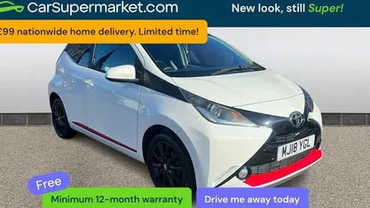 Used Toyota Aygo x-press 69 HP (50 kW) 2018 White Hatchback