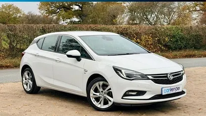 Used 2018 Vauxhall Astra SRi Hatchback | £8,110 (Fair price)