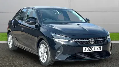 Begagnad Vauxhall Corsa 101 HK (74 kW) 2020 Svart Halvkombi