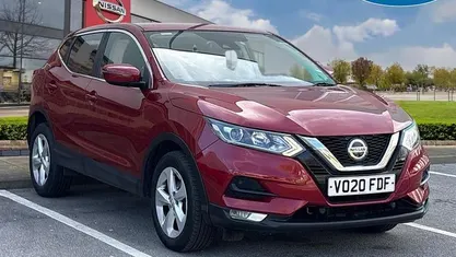 Used Nissan Qashqai Acenta Premium 160 HP (117 kW) 2020 Red SUV