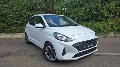New Hyundai i10 Premium 63 HP (46 kW) 2025 White Hatchback