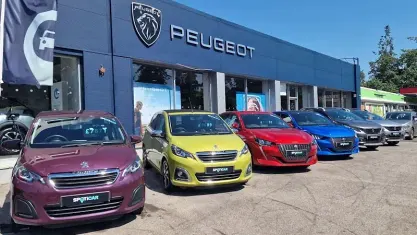 Second-hand Peugeot 5008 Allure 131 CP (96 kW) 2020 Verde SUV