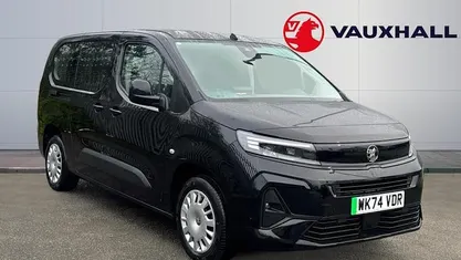 Used Vauxhall Combo Design Edition 100 kW (136 HP) 2025 MPV